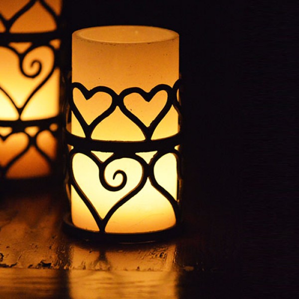 Q-Candles-iron-candle-holders-design-1-600x600 Q Candles iron candle holders design 1 Qcandles metal candle holder heart
